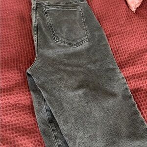 Madewell Women's Charcoal Straight Leg Jeans